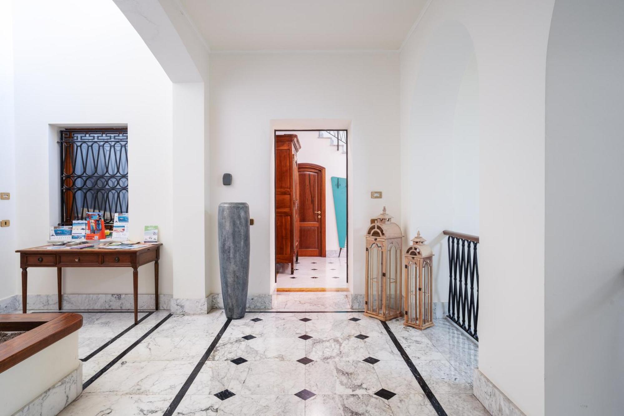 Relais La Lanterne Hotel Cagliari Exterior photo